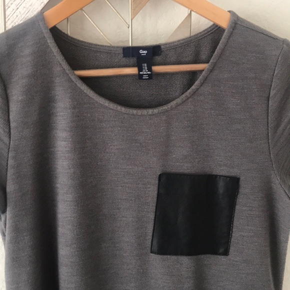 Gap t-shirt dress with faux leather pocket - Picture 2 of 5